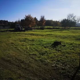 Sprzedam działkę budowlaną klucze