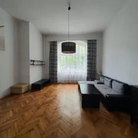 Mieszkanie w zabytkowej kamienicy na ul. Dęblińskiej w Sosnowcu