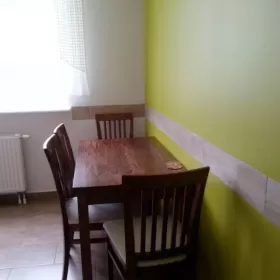 Pruszków mieszkanie trzy pokoje z parkingiem - na wynajem.
