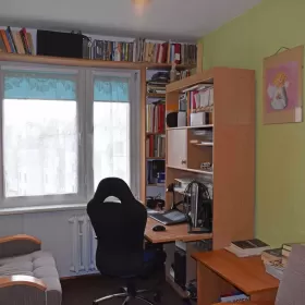 Sprzedam mieszkanie trzypokojowe, Nowy Rządz