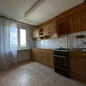 Os.  Słoneczne,   48 m², ładne mieszkanie  w doskonałej lokalizacji
