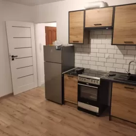 Sprzedam mieszkanie 2 pokojowe 33 m2 .