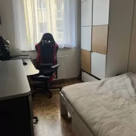 Bochnia  ul.Brzeźnicka /nowe bloki  -mieszkanie 3-pok.