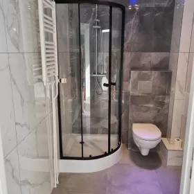 3- Pokojowe , po remoncie ,oferta prywatna