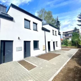 Sprzedam Wieliczka centrum mieszkanie 57m2+ogród