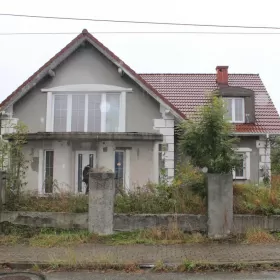 Konkurs ofert na sprzedaż nieruchomości z domem jednorodzinnym