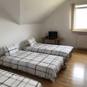 Dom dla pracowników Tychy, dobra komunikacja ze strefą, WiFi+FV