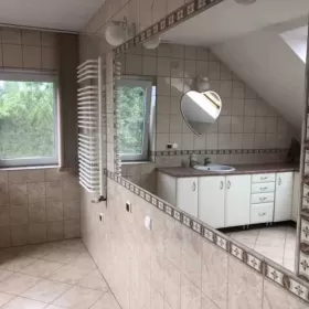 Dom dla pracowników Tychy, dobra komunikacja ze strefą, WiFi+FV