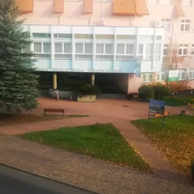 Mieszkanie własnościowe centrum 51m 2 pokoje 2 piętro nowa niższa cena