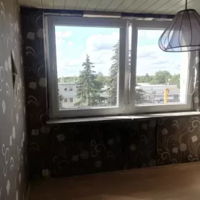 Mieszkanie trzypokojowe plus kuchnia i łazienka