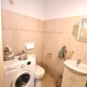 Do wynajęcia kawalerka po kapitalnym remoncie.