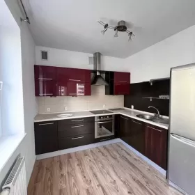 Wynajmę mieszkanie na Ostroroga  dwupokojowe z garażem