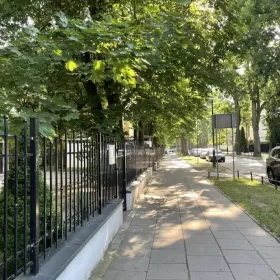 Wynajmę klimatyczną kawalerkę Saska Kępa ul.Francuska