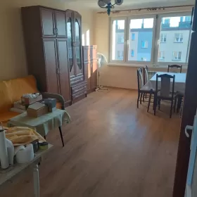 Wynajmę mieszkanie 2 pokoje 4 piętro Al. Wolności 45m2 centrum miasta