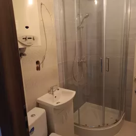 Wynajmę mieszkanie 2 pokoje 4 piętro Al. Wolności 45m2 centrum miasta