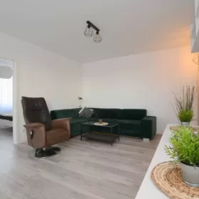 =Jasne i komfortowe 2 pokoje z komórką lokatorską=