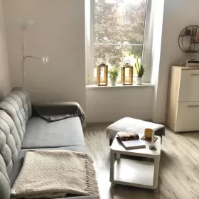 Kawalerka Szarlej centrum kaucja zwrotna