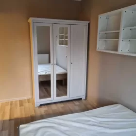 Wyposażone przytulne mieszkanie w atrakcyjnej okolicy - zapraszam!