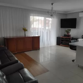 Mieszkanie 68 m² + garaż+ komórka