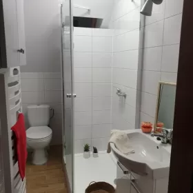 Samodzielna kawalerka w centrum Kobyłki, oferta zawiera wszelkie opłat