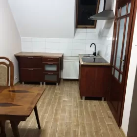 Samodzielna kawalerka w centrum Kobyłki, oferta zawiera wszelkie opłat