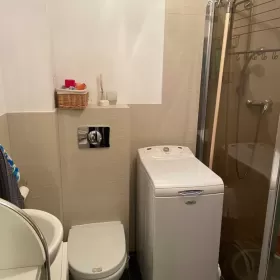 Wynajmę 2 pok. kompletnie wyposażone na Reja 1 piętro