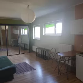 Wynajmę kawalerkę w Suchym Lesie (ul. Szkółkarska)