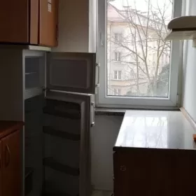 Sprzedam 3 pokoje przy Łazienkach Warszawa