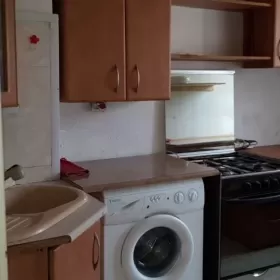 Sprzedam 3 pokoje przy Łazienkach Warszawa