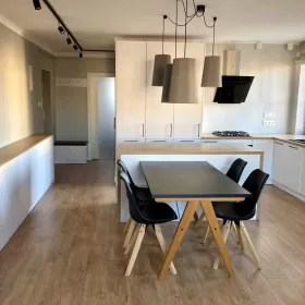 Wynajmę Piękne, 2-pokojowe mieszkanie 53 m.2 w centrum Radomia