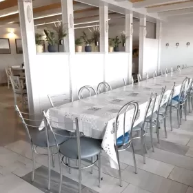 Odstąpię lokal gastronomiczny Kawiarenka w centrum Radlina na basenie
