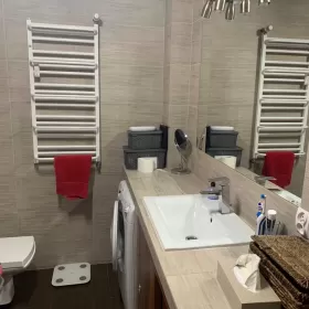 Sprzedam Mieszkanie 3 pokojowe 63,51 m2 z piwnicą i dużym balkonem