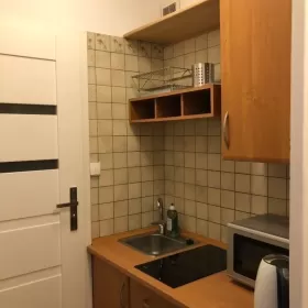 Wynajmę umeblowana kawalerka w centrum Jeżyc