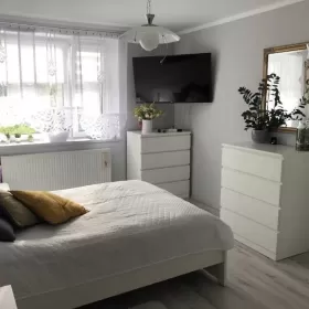 Sprzedam 3-pokojowe mieszkanie z WIDOKIEM NA GÓRY laski 