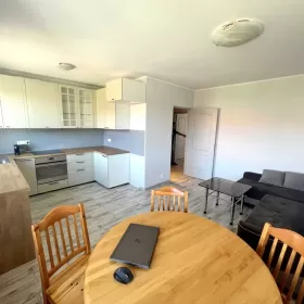 Wynajmę 3 – pokojowe mieszkanie z balkonem / Bielany Wrocławskie OD LUTEGO!