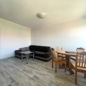 Wynajmę 3 – pokojowe mieszkanie z balkonem / Bielany Wrocławskie OD LUTEGO!