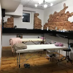 Sprzędam działający salon kosmetyczny w Warszawie. Żoliborz