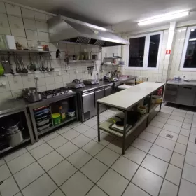 Sprzedam Odstąpię lokal gastronomiczny, pełne wyposażenie na własność. Łódź