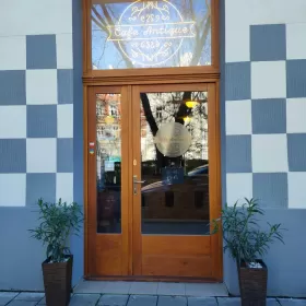 Sprzedam biznes Kawiarnie: ,,Cafe Antique '' Kraków 