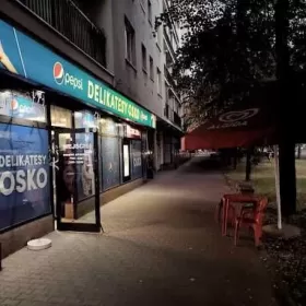 Sprzedam sklep Delikatesy spożywcze - Śródmieście - odstąpię za opłatą
