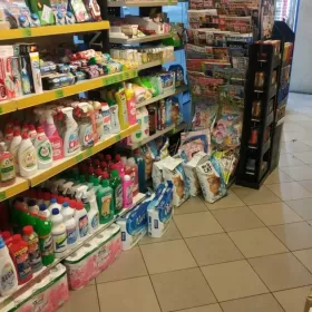 Sprzedam sklep Delikatesy spożywcze - Śródmieście - odstąpię za opłatą