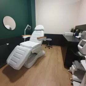 Sprzedam biznes Odstąpię gotowy salon kosmetyczny 