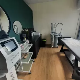 Sprzedam biznes Odstąpię gotowy salon kosmetyczny 