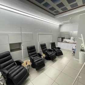 Sprzedam Placówka medyczna w Lubinie Pro medical galeria indomo