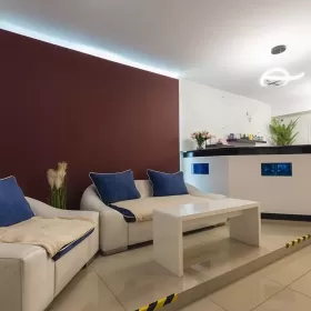 Sprzedam Odstąpię duży salon kosmetyczny 90m2, gotowy biznes, niski czynsz