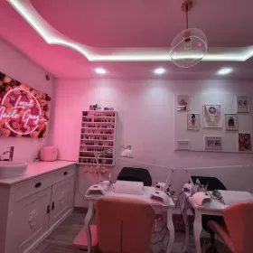 sprzedam salon kosmetyczny manicure pedicure centrum wrocławia