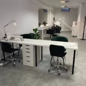 Odstąpię, odsprzedam salon fryzjerski kosmetyczny Kraków 