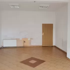 Lokal handlowo-usługowy na wynajem - Oświęcim Zasole ul. Obozowa 25A