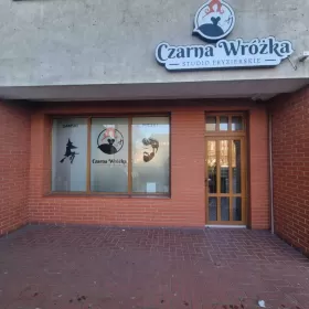 Odstąpię Sprzedam Salon fryzjerski z wyposażeniem Lębork 