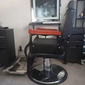 Odstąpię Sprzedam Salon fryzjerski z wyposażeniem Lębork 